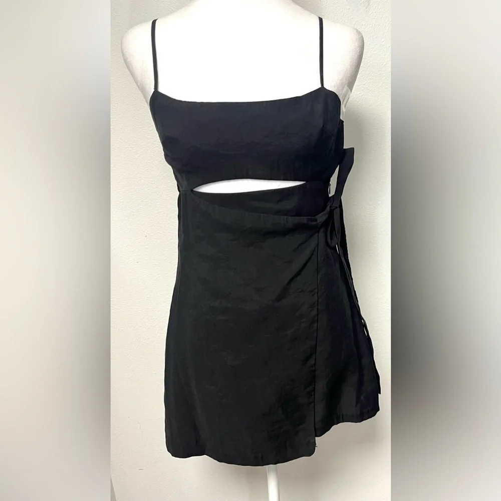 ZARA LINEN BLEND CUT OUT BLACK  JUMPSUIT WRAP DRESS  SIZE XS